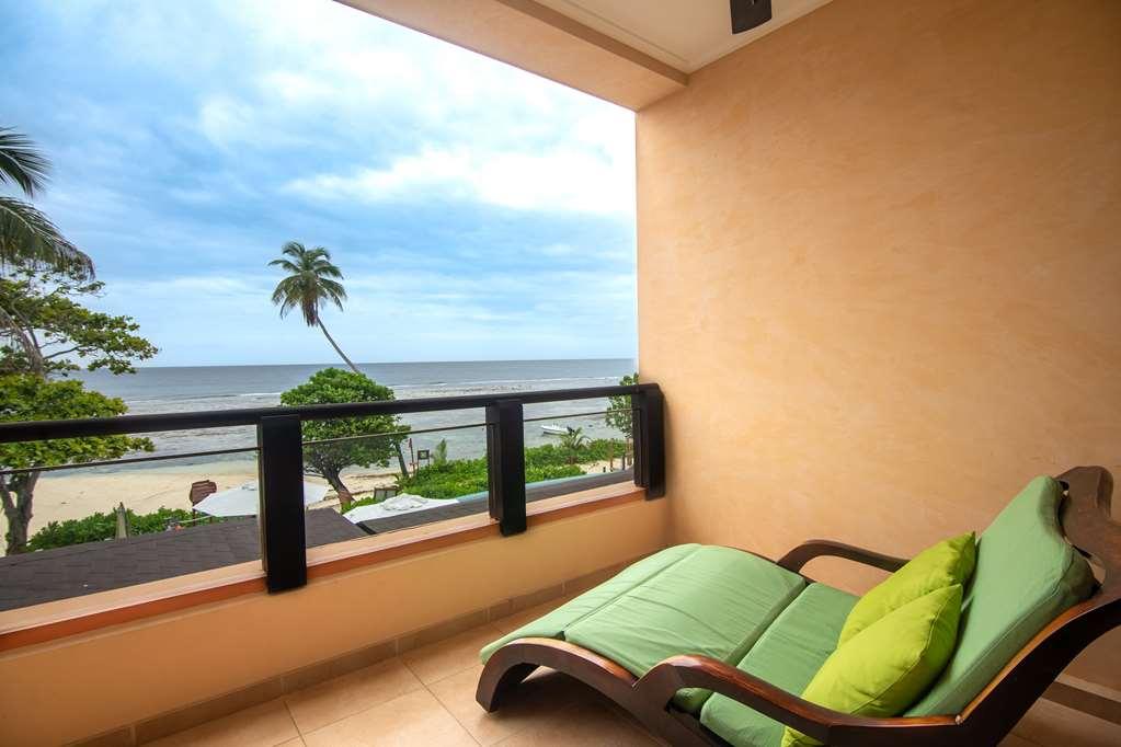 Doubletree By Hilton Seychelles Allamanda Resort & Spa Victoria Værelse billede
