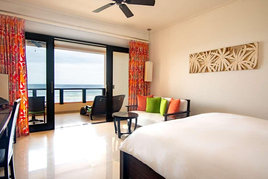 Doubletree By Hilton Seychelles Allamanda Resort & Spa Victoria Værelse billede